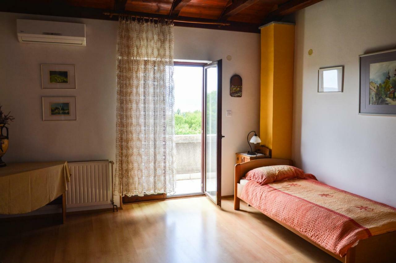 Apartment Zoja Pinezići Εξωτερικό φωτογραφία